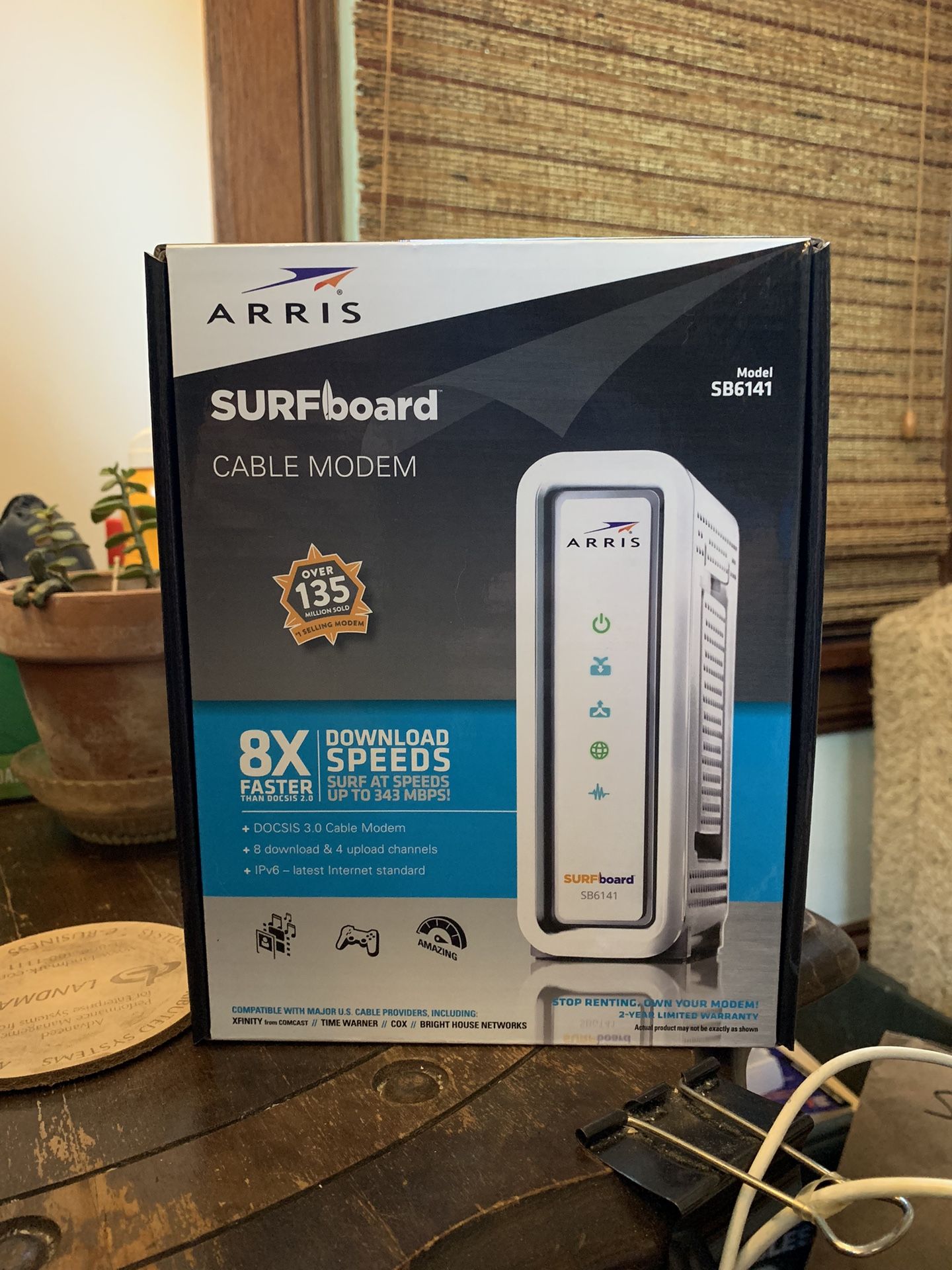 Arris SB6142 SURFboard Cable Modem
