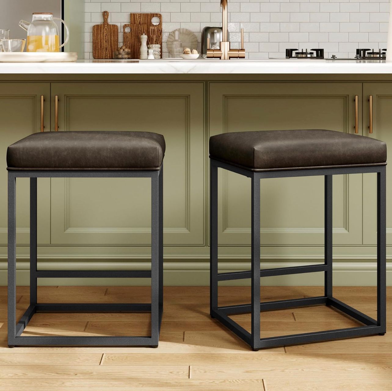  Bar Stools