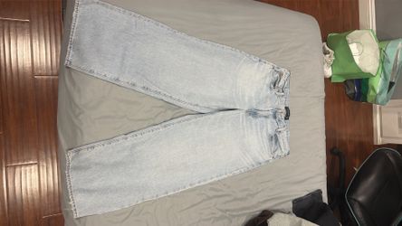 Abercrombie and Fitch light colored baggy jeans waist 36 length 32