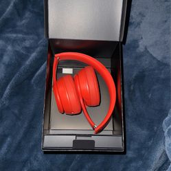 RED BEATS SOLO 3 “RARELY USED” + USED BLACK SOLO 3