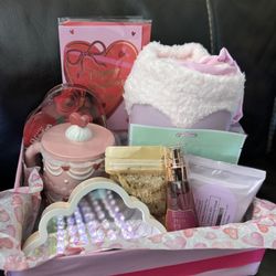 Valentine Gift Basket 