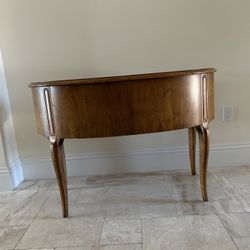Henredon Vintage Antique Desk