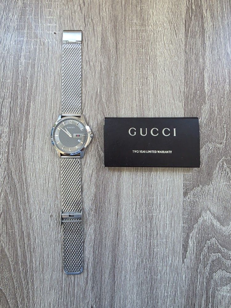 Gucci Men's G-Timeless Brown Dial Mesh Band Watch YA126310A ($1150 MSRP)
