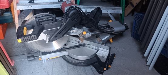 Chicago 10 Inch Sliding  Mitter  Saw 