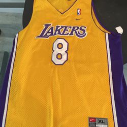 Kobe Bryant Jersey.