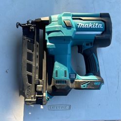Makita Nail Gun