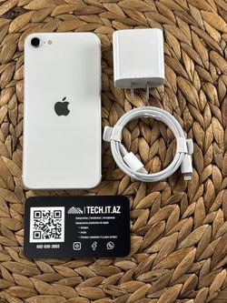 📱 iPhone SE | 128GB | Starlight | Unlocked (Any Carrier)