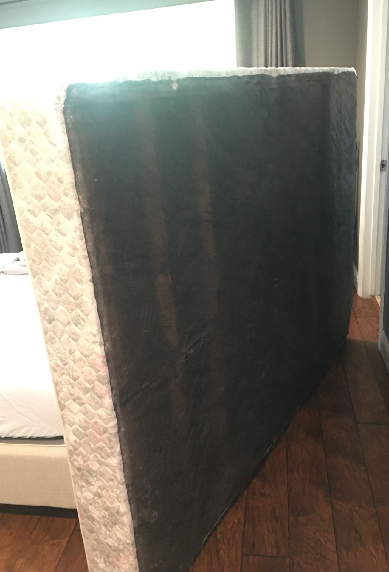 Queen size box spring .