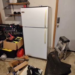 Refrigerator For Sale 