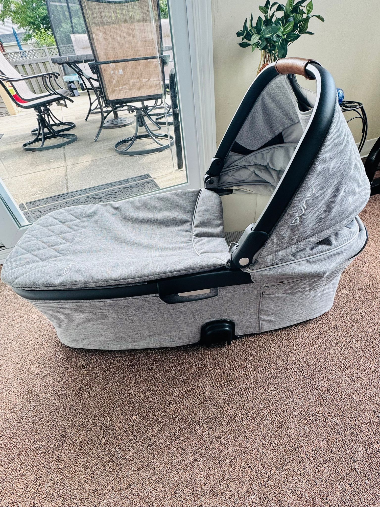 Nuna Bassinet 