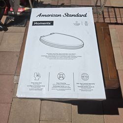 American Standard Moments Elongated Toilet Seat Slow Close White w/ Quick Connect Hinges