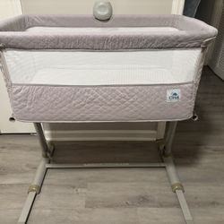 Cloud Baby Bassinet, 2-in-1 Bedside Sleeper 