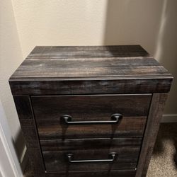 Nightstands Pair $40