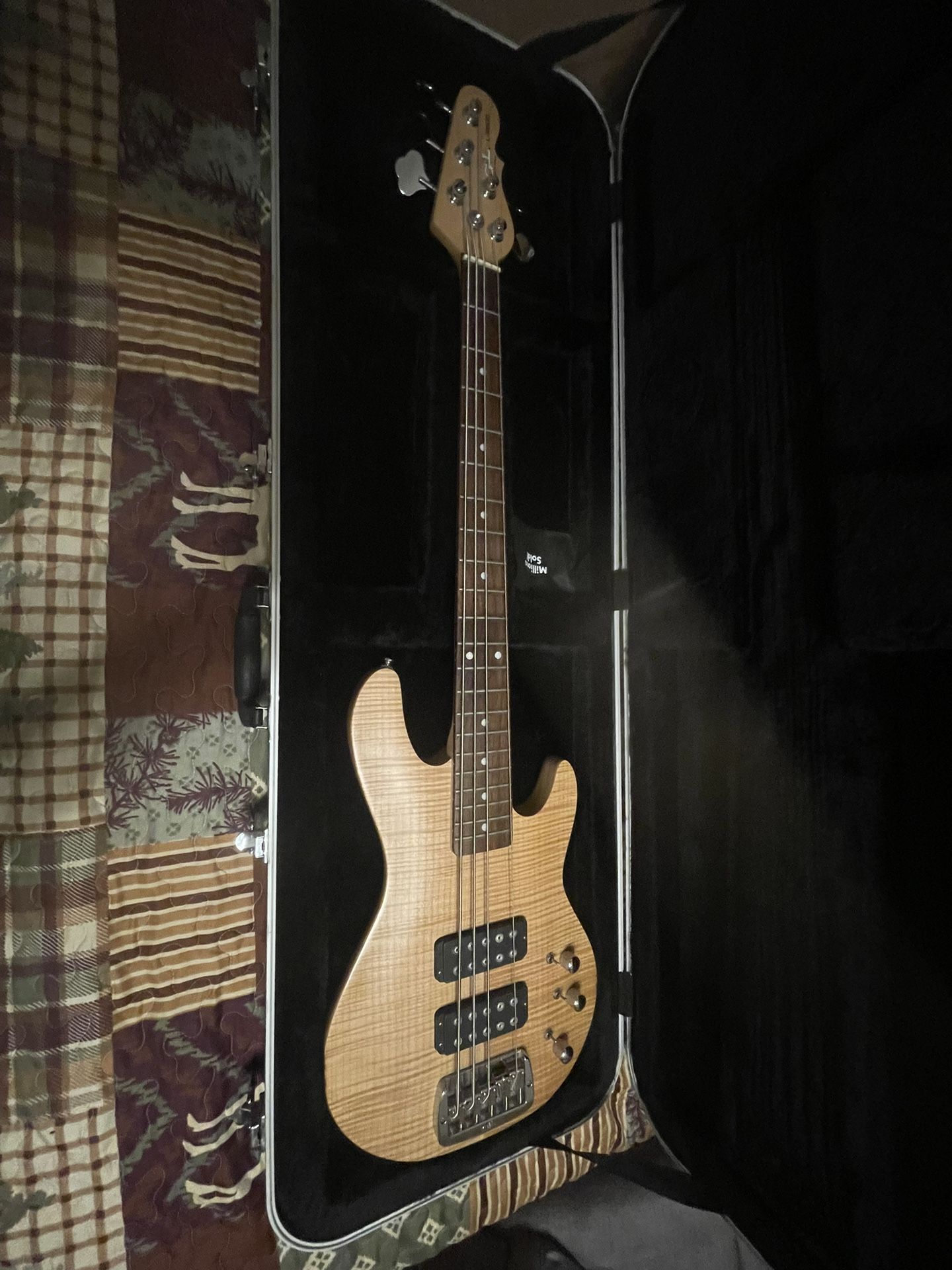 G&L Tribute Series L-2500 5 String Bass With Hard Case 
