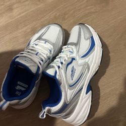 Avia shoes