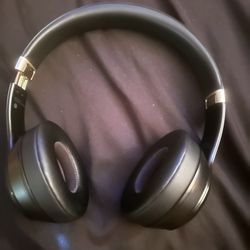 Beats Solo 4