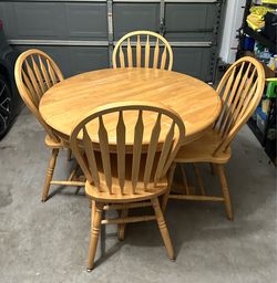Solid Wood Dining Table + 4 Chairs (Table Extends!)