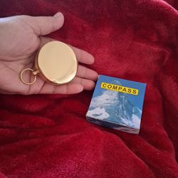 Pocket compass