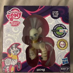 Hasbro My Little Pony Zecora Brushable Toys R Us Collector Series Glows G4 MLP