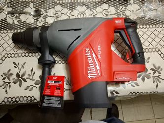 New  Milwaukee M18 one key  rotory hammer  drill