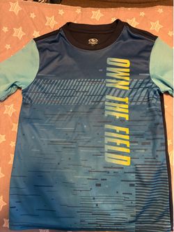 Boys swim shirt size 8