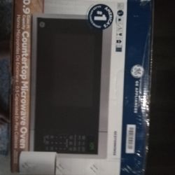 GE microwave 900 Watts