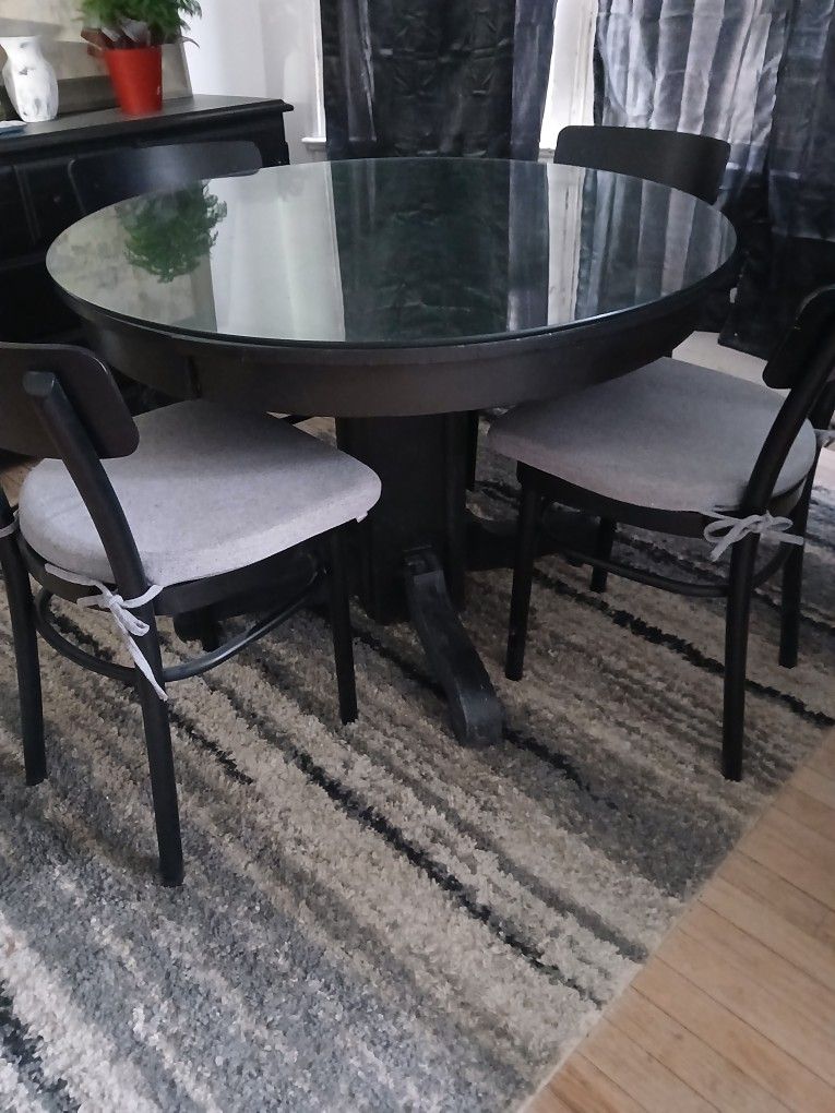 Round Antique Table 