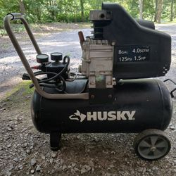 Husky 8gal Air Compressor, Works Great 