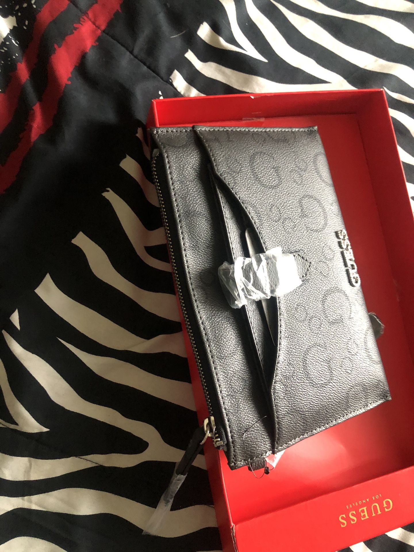 Guess Wallet