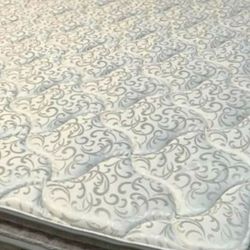 King Mattress, Take it with $40 down! Awesome Deal!