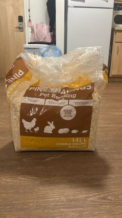 Pine Shavings Pet Bedding 141L / 5 Cu Ft
