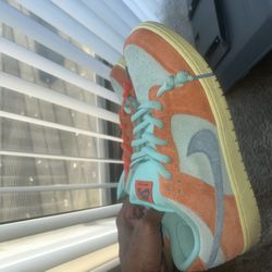 Nike Dunks 