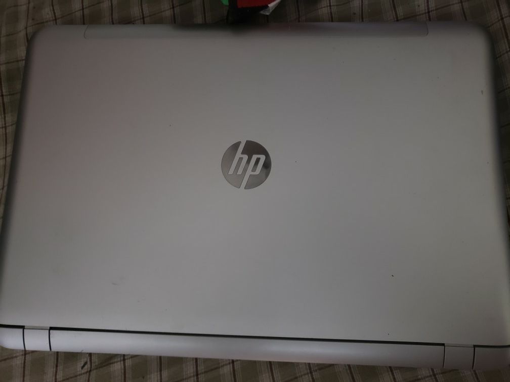 HP ENVY Touchscreen 17T-CH000 i7-1165G7 16GB RAM 1TB SSD