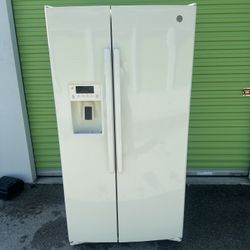 GE Side by Side Refrigerator Freezer 