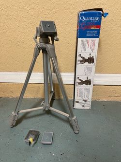 Tripod For Digital Camera Quantaray QSX 7001 Medium Duty with Quick release plates