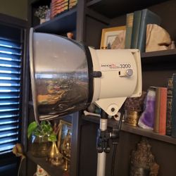  Professional photography lighting and Tripod