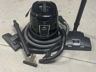 HYLA EST - HYLA VACCUM CLEANER & AIR PURIFICATION