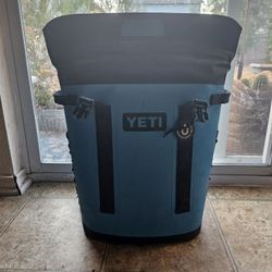 M12 Yeti Soft Backpack Cooler