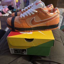 NIKE SB DUNK LOW ORANGE LOBSTER SIZE 9