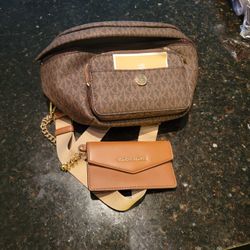 Michael Kors Maise Crossbody Bag