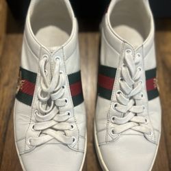 Authentic GUCCI Women's Ace Embroidered Sneaker With Bee Size 36.5
