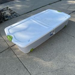Sterilite Wheeled Under-the-Bed Storage Box with Latching Lid - Clear/White (Silver Lake)