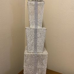27” White Stacked 🎁  Gift Box’s Sparkles like diamonds