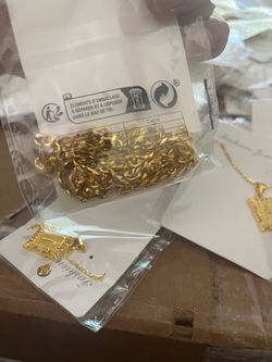 Jewelry (costume)