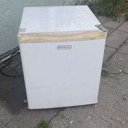 Small Refrigerator 