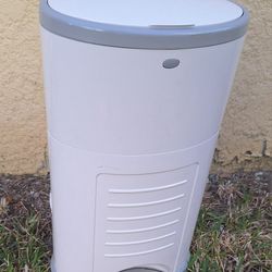 Like New! Diaper Pail