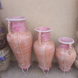Set Of 3 Clay Pots 