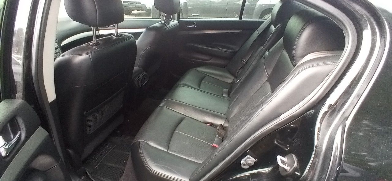 2011 Infiniti G37 Sedan
