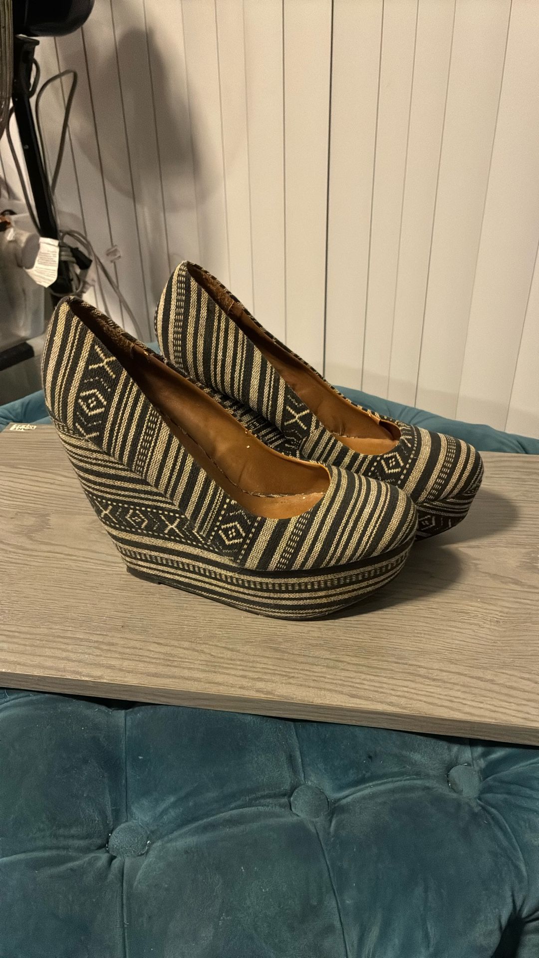 Maiden Girl Women’s Size 8 1/2 Wedges