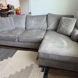 Right Chaise Sectional 
